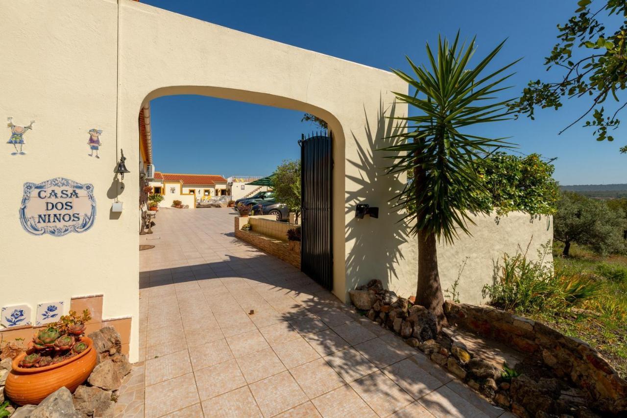 Casa Dos Ninos Bed & Breakfast São Bartolomeu de Messines Dış mekan fotoğraf